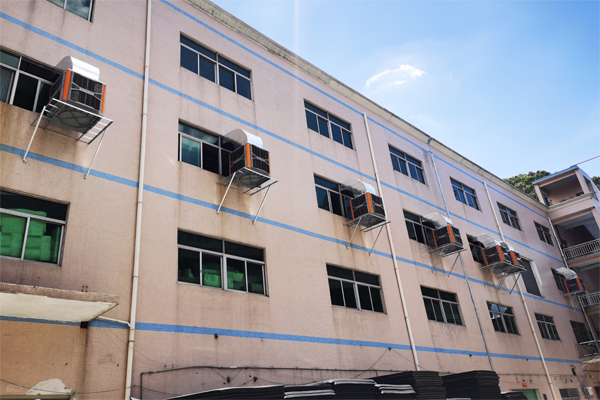 瑞泰風(fēng)惠州車(chē)間防暑降溫設(shè)備廠家案例圖